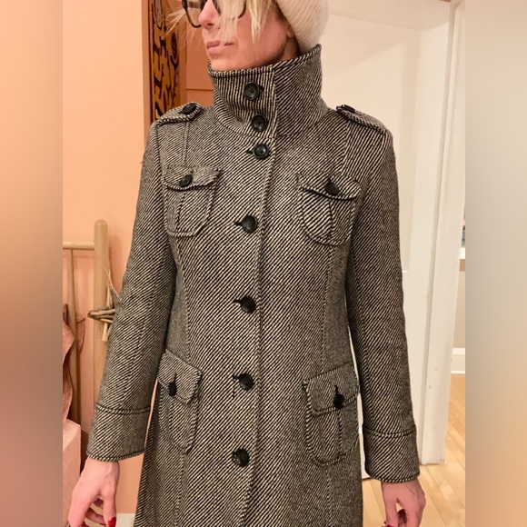 Wool coat with charming bunny appliqué back. Upcycled into fabulousness! Size 4 - Picture 3 of 12